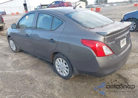 2014 Nissan Versa 1.6 S+ из США, поврежденный, VIN 3N1CN7AP2EL824694